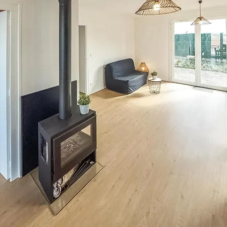 2 Bedroom Lovely In Dom wakacyjny *