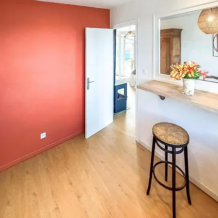 2 Bedroom Lovely In