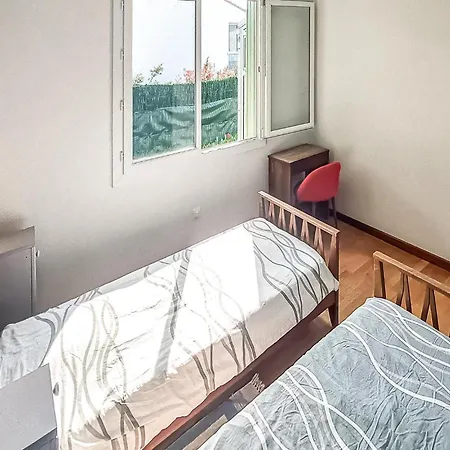 2 Bedroom Lovely In